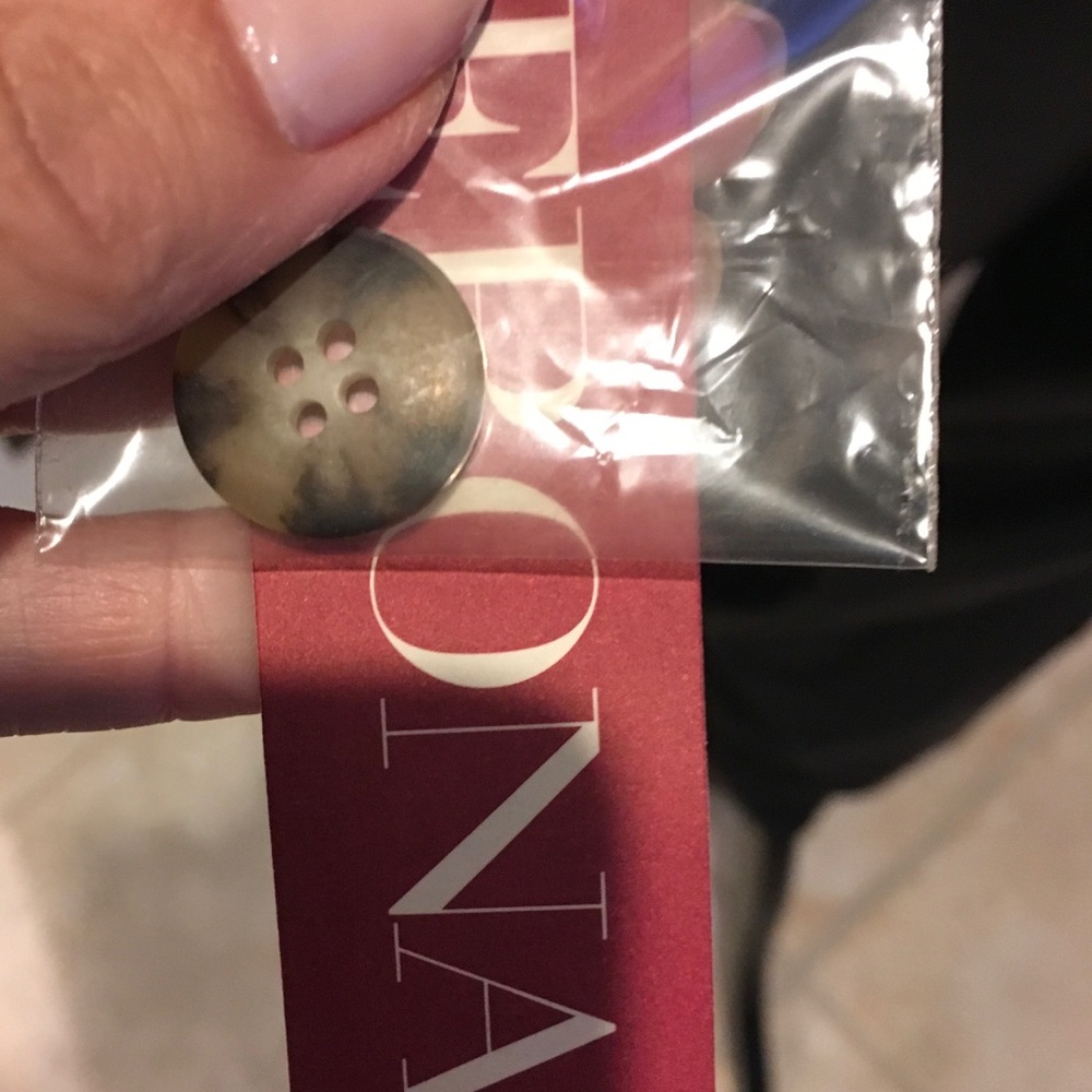 🎉PRICE DROP🎉 - Picture 2 of 4